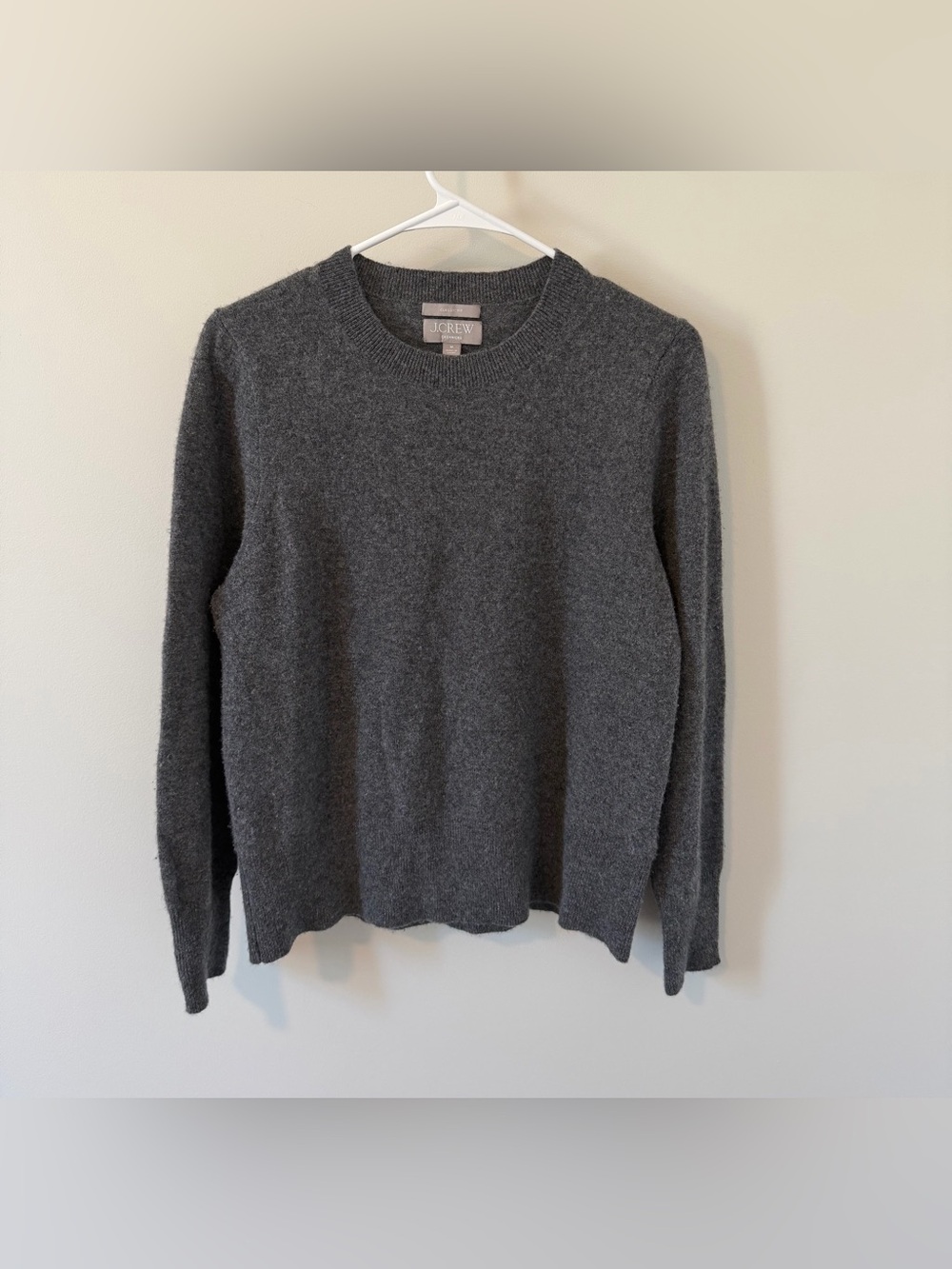 J. Crew Women’s Cashmere Classic Fit Crewneck Sweater Gray Size Medium
